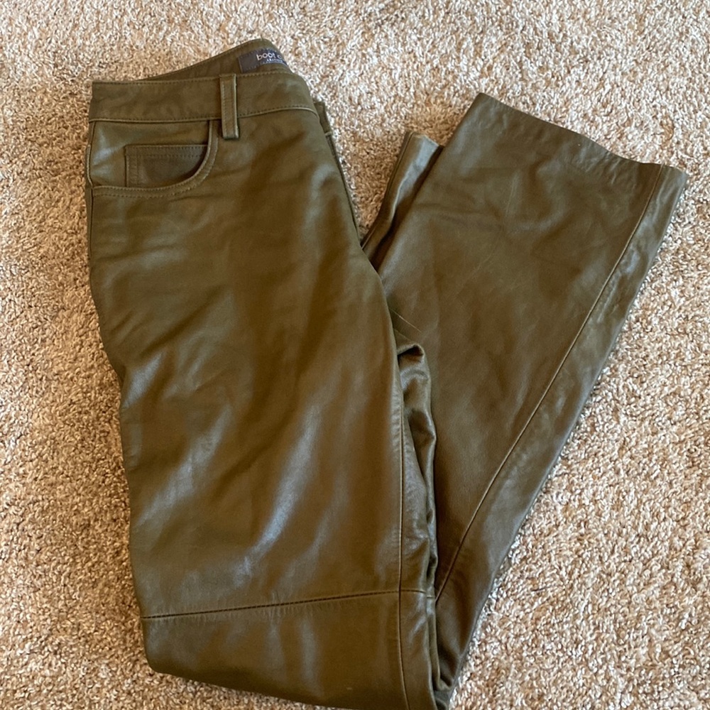 GAP BOOTCUT LEATHER OLIVE PANTS SIZE 4